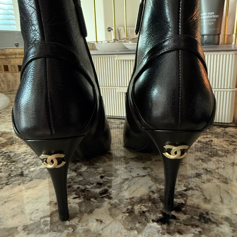 CHANEL Black Leather Heeled Boots